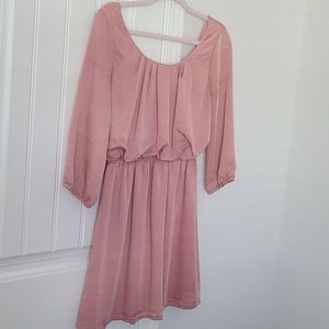 Gorgeous nude/pink 3/4 sleeve dress